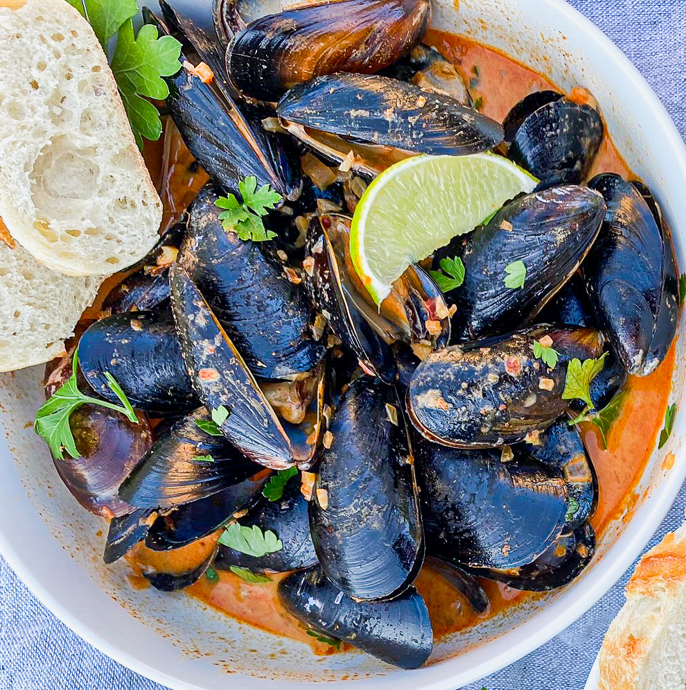 Red curry coconut mussels 